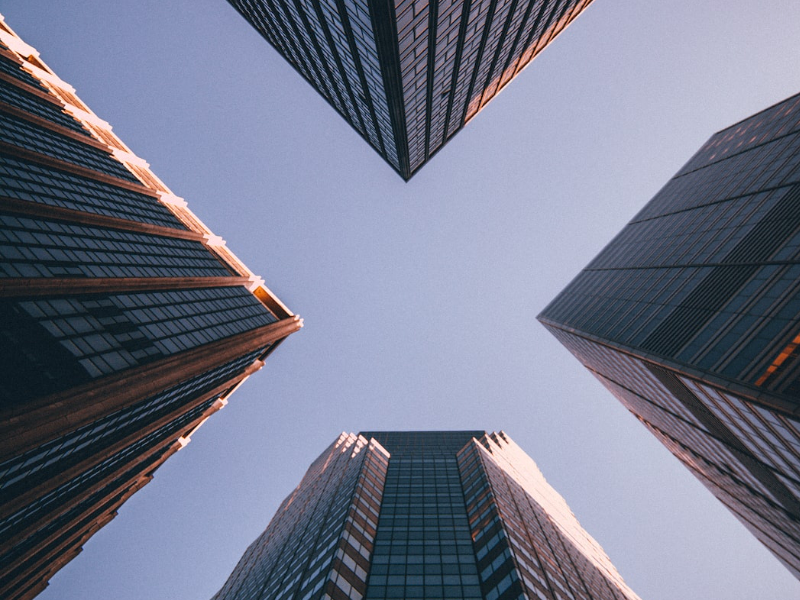 Operational support instead of simple brokerage